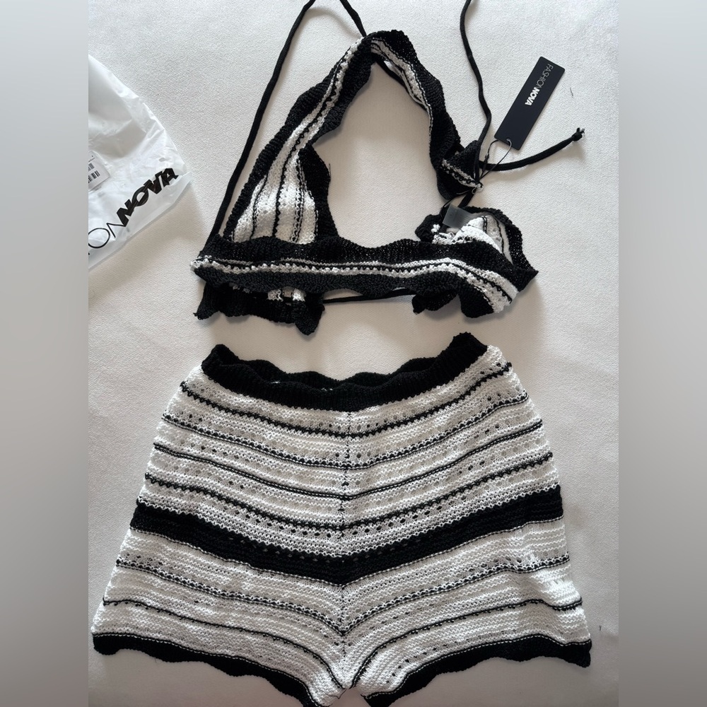 Fashion Nova Black and White Crochet Bikini Set - Picture 3 of 4